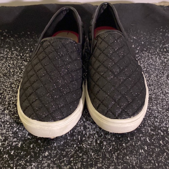 Sneakers - Picture 6 of 11